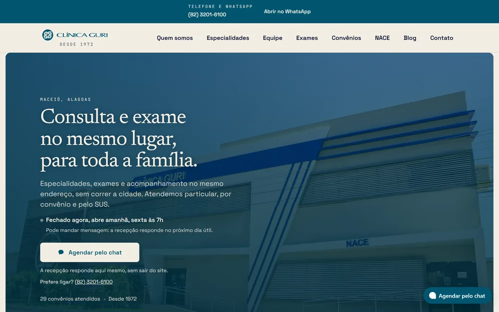 Página inicial do site da Clínica Guri, com menu de especialidades, exames e convênios.